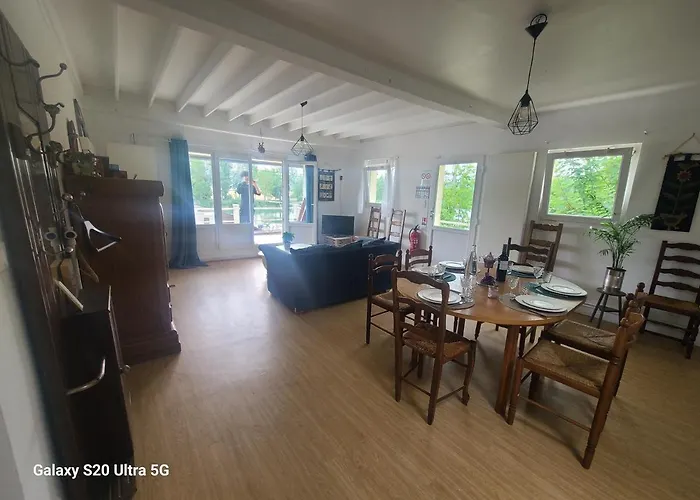 Les Chambrees Du Bac Gæstehus Charly-sur-Marne